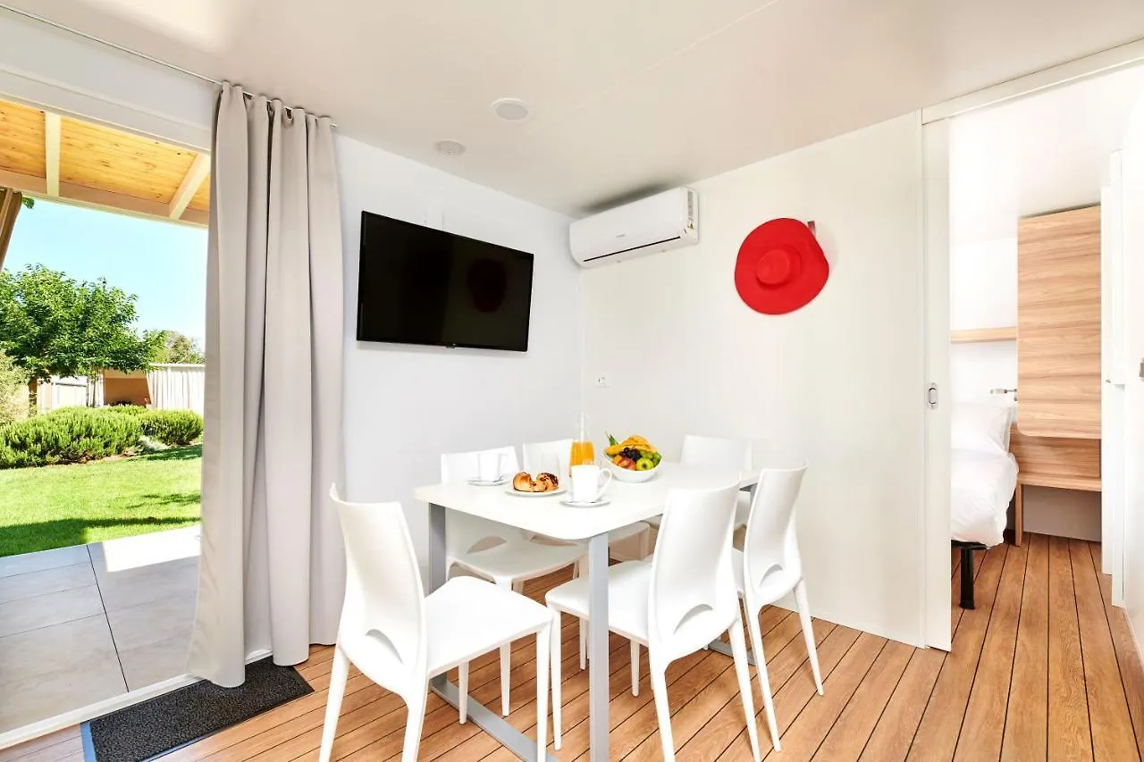 Camping Park Umag Mobile Homes 4*, Karigador