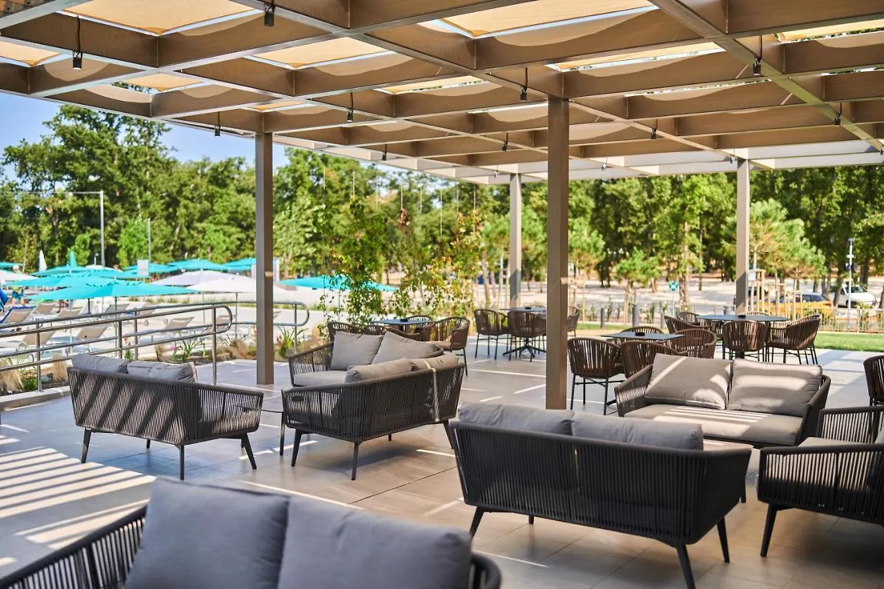 Camping Park Umag Mobile Homes Karigador 4*,