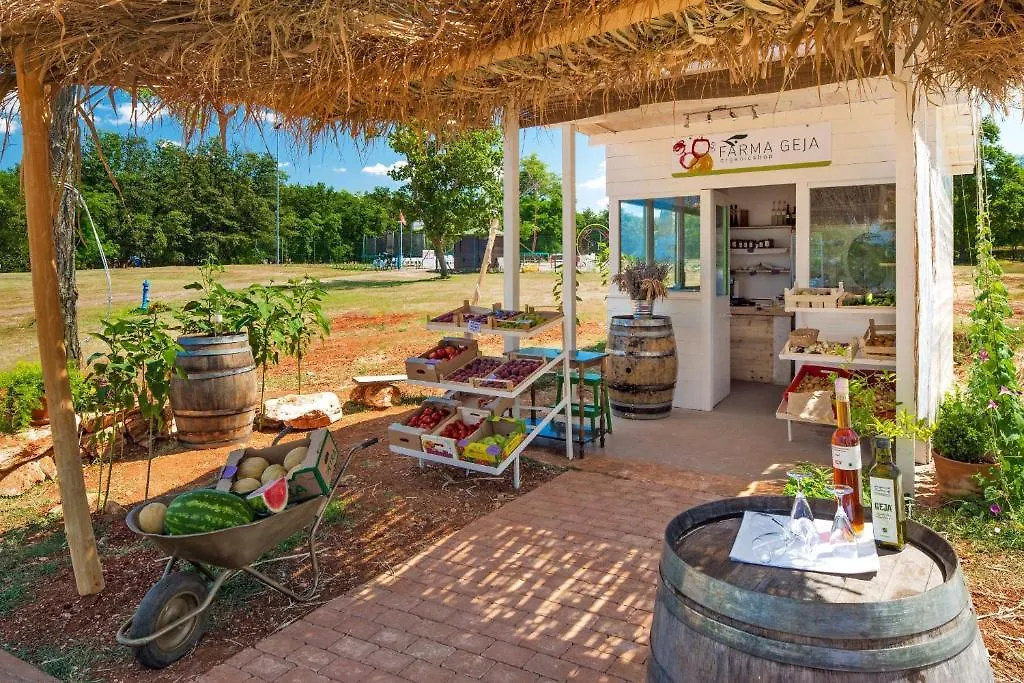Camping Park Umag Mobile Homes Karigador Holiday park